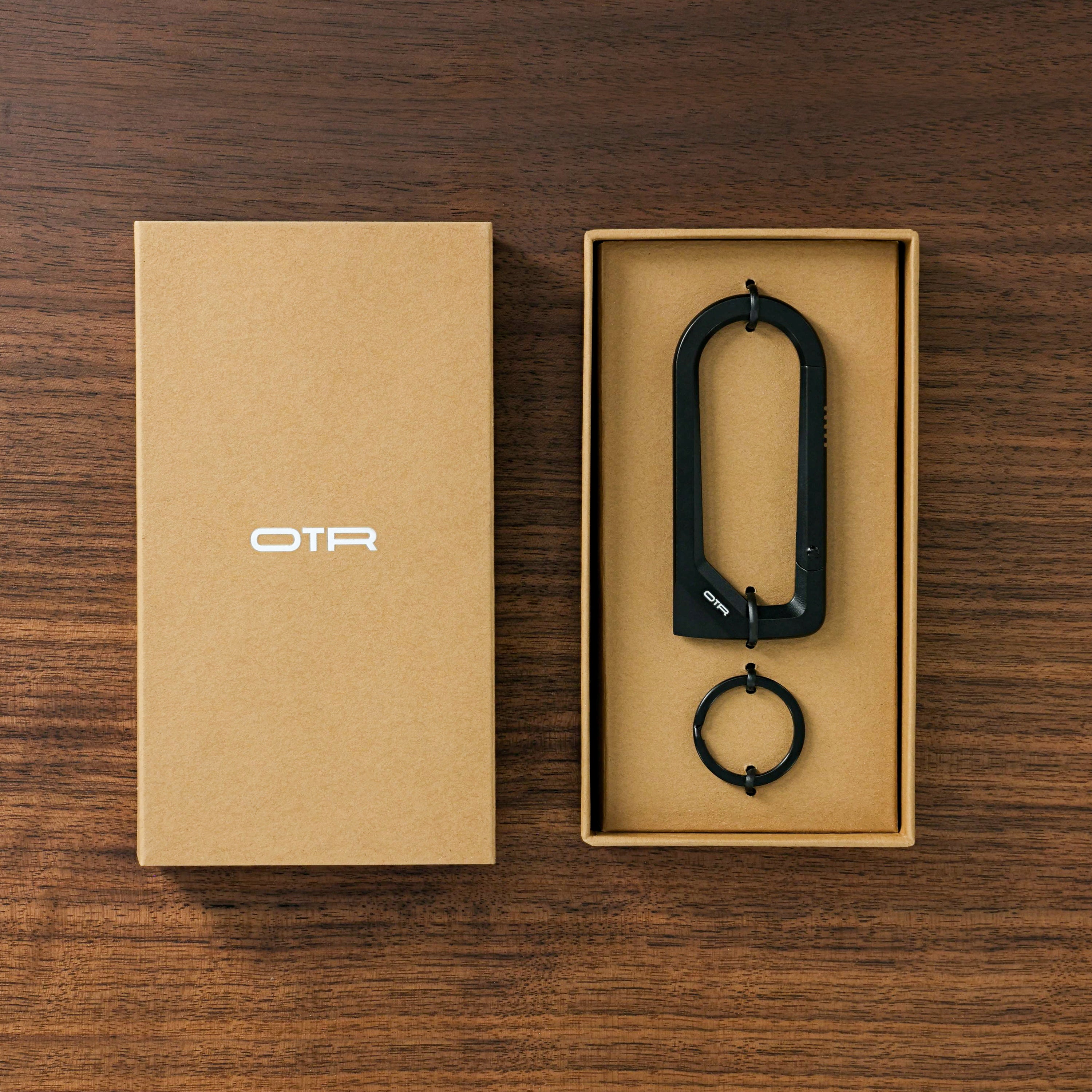 Scoring Carabiner in Gift Box
